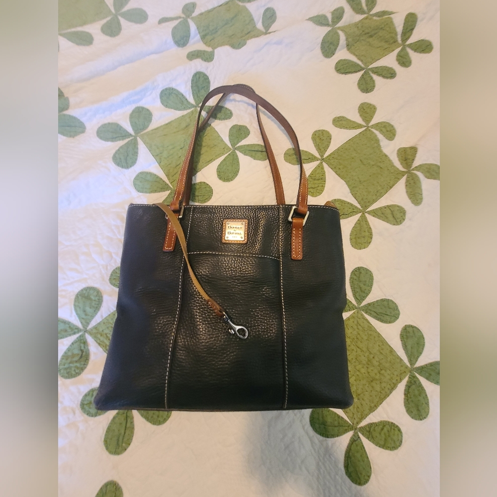 Dooney and Bourke Lexington Shopper